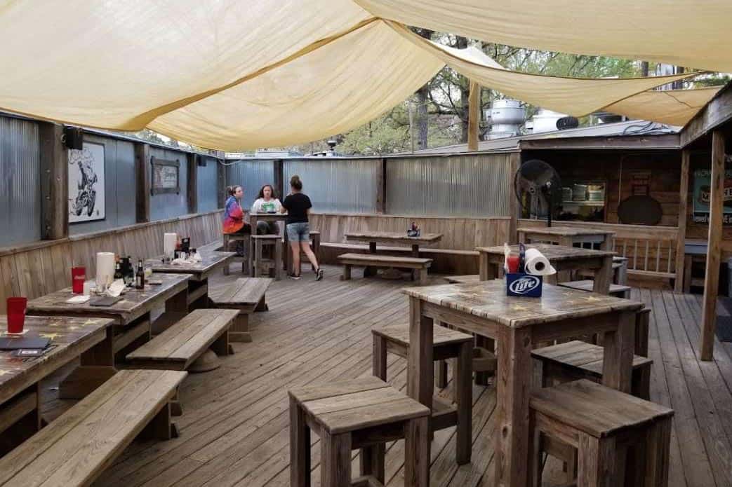 Restaurant in Eureka Springs, AR The Rockin’ Pig Saloon