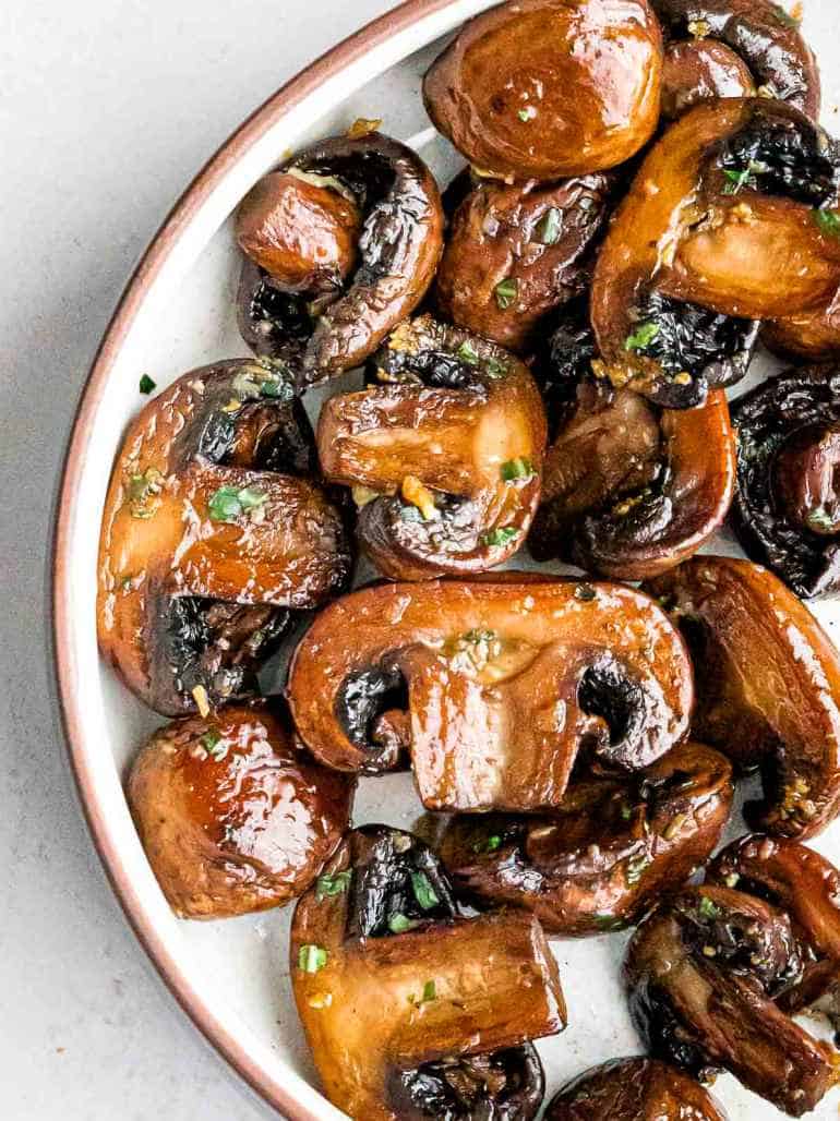 Sauteed Mushrooms With Garlic Butter
